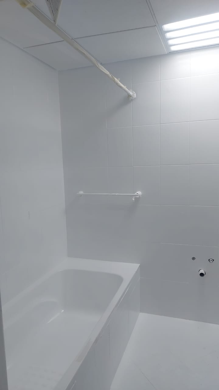 Ceramic tile reglazing in Dubai by KITS