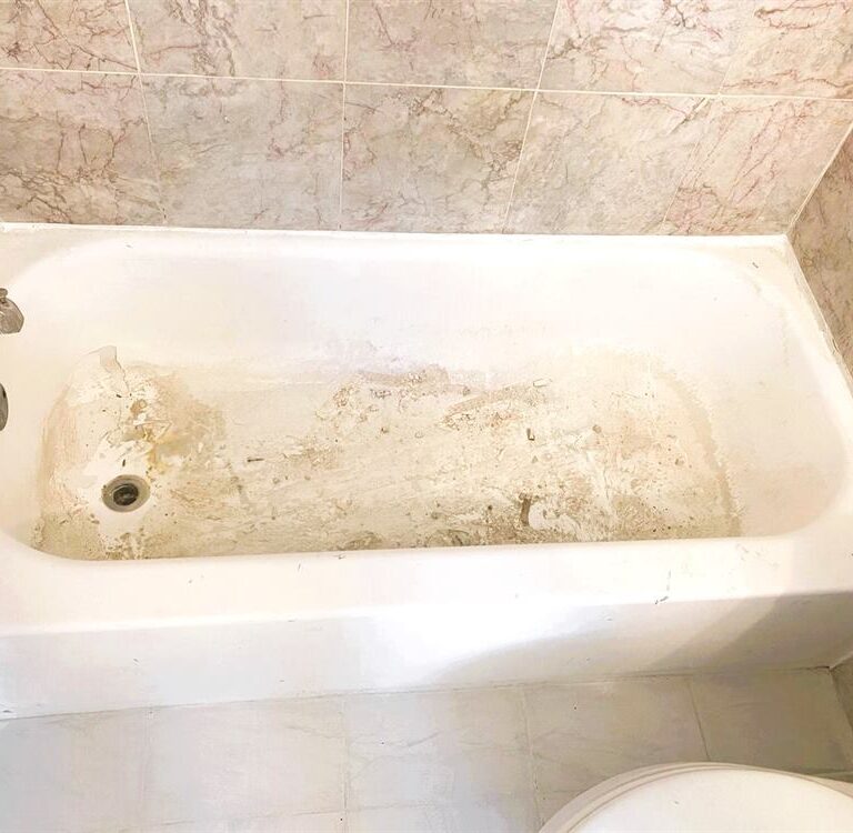 Bathtub refinished by KITS, Dubai
